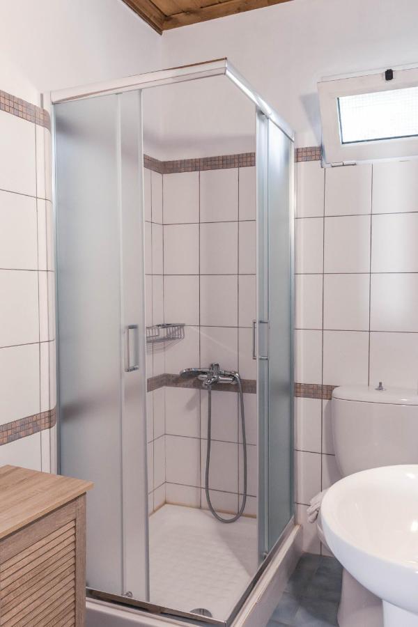 Apagio Apartments Mikros Gialos Eksteriør bilde
